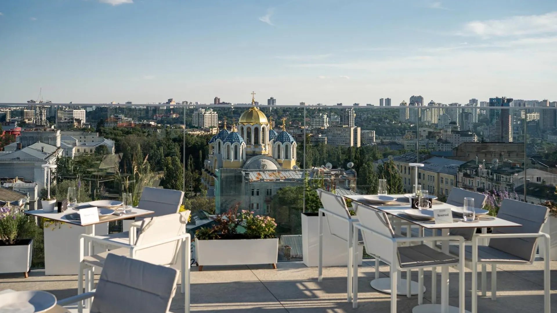 11 Mirrors Design Hotel Kiev