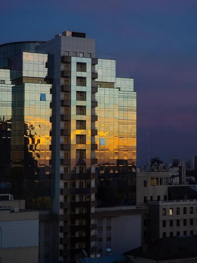 11 Mirrors Design Hotel Κίεβο